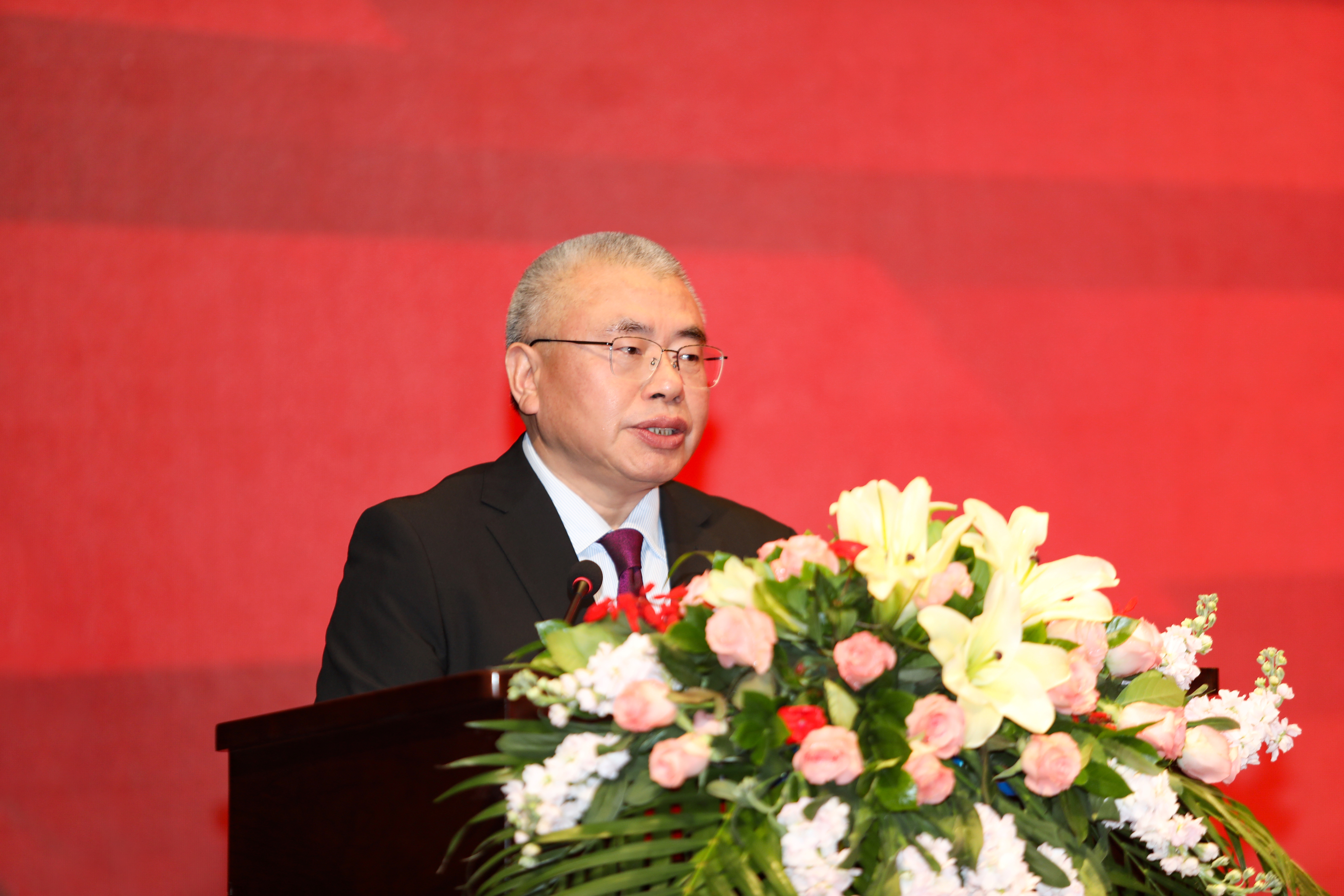 1.集團(tuán)公司黨委書記、董事長、總經(jīng)理楊安國作大會致辭.JPG